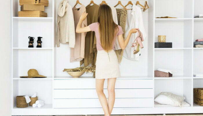 Capsule Wardrobe: Building an Effortlessly Chic and Functional Collection