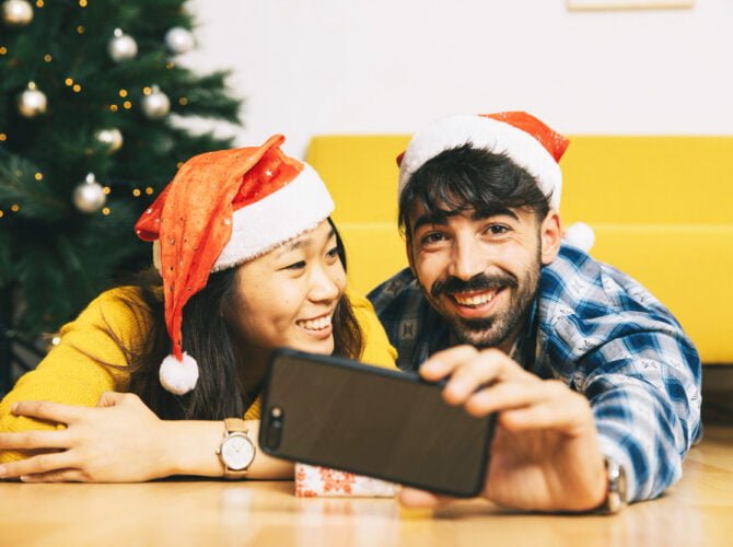 Hosting a Virtual Holiday Gathering: Ideas for Connecting with Loved Ones Remotely