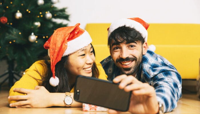 Hosting a Virtual Holiday Gathering: Ideas for Connecting with Loved Ones Remotely