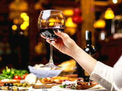 Taste the Harmony: A Foolproof Guide to Pairing Wine with Asian Cuisine.