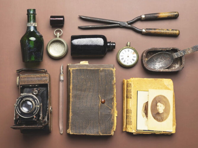 Unraveling the Intricacies of Hoarding vs. Collecting