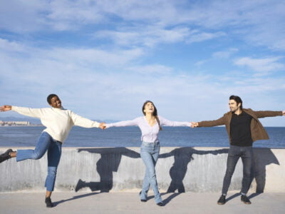 Building Connections: Simple Ways to Uplift Your Health and Happiness
