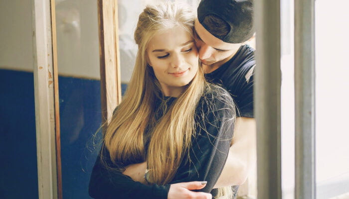 Love Knows No Age: Exploring the Benefits of Dating Someone Older or Younger