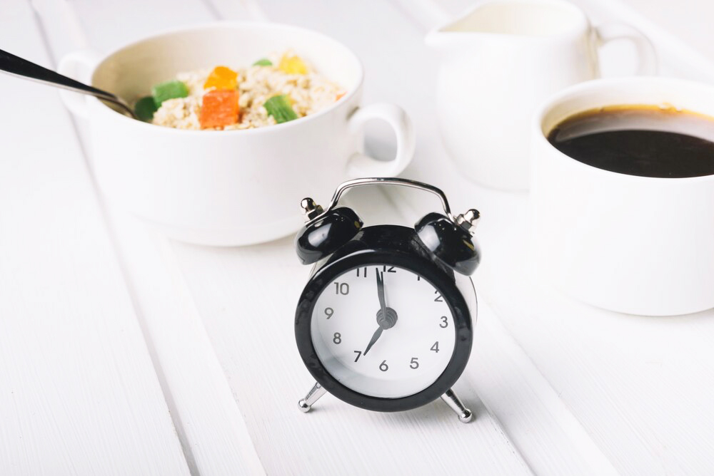 The Truth About Skipping Breakfast on Busy Days: Nutritional Impact and Smart Strategies