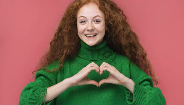 How to Smile Right and Win Hearts on First Meets